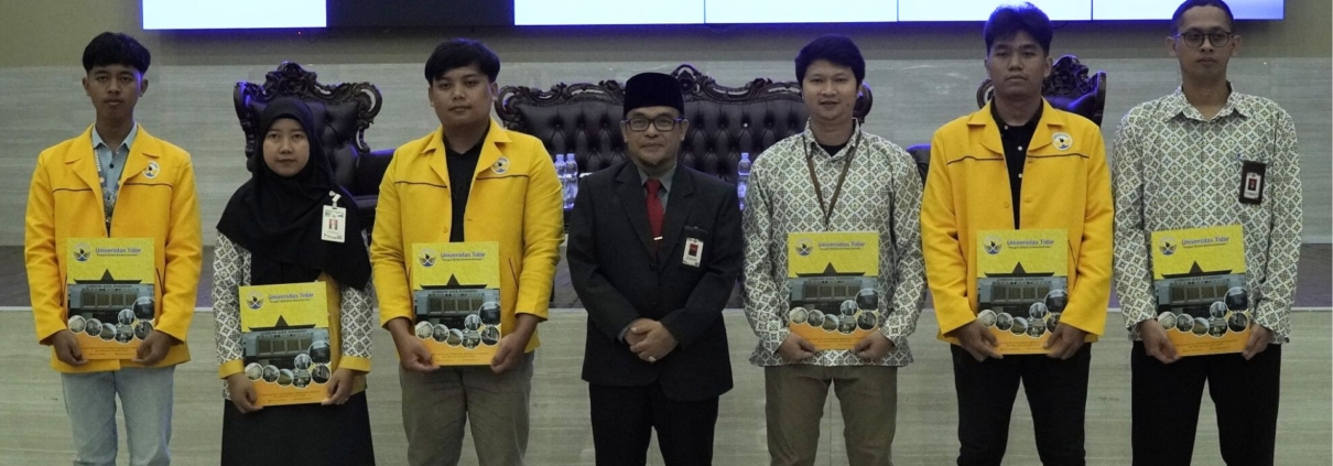 Foto bersama Rektor beserta Ketua dan Pembina BEM KM, DPM KM dan UKM Kewirausahaan Untidar Periode 2025. Foto : Irfan Magang Humas.