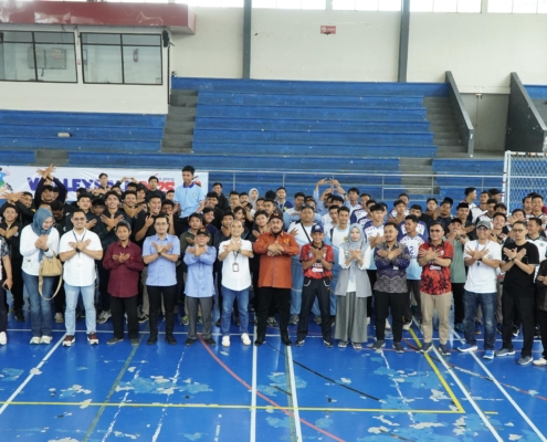 Dokumentasi Bersama Peserta Bank Jateng Volleyball 2025